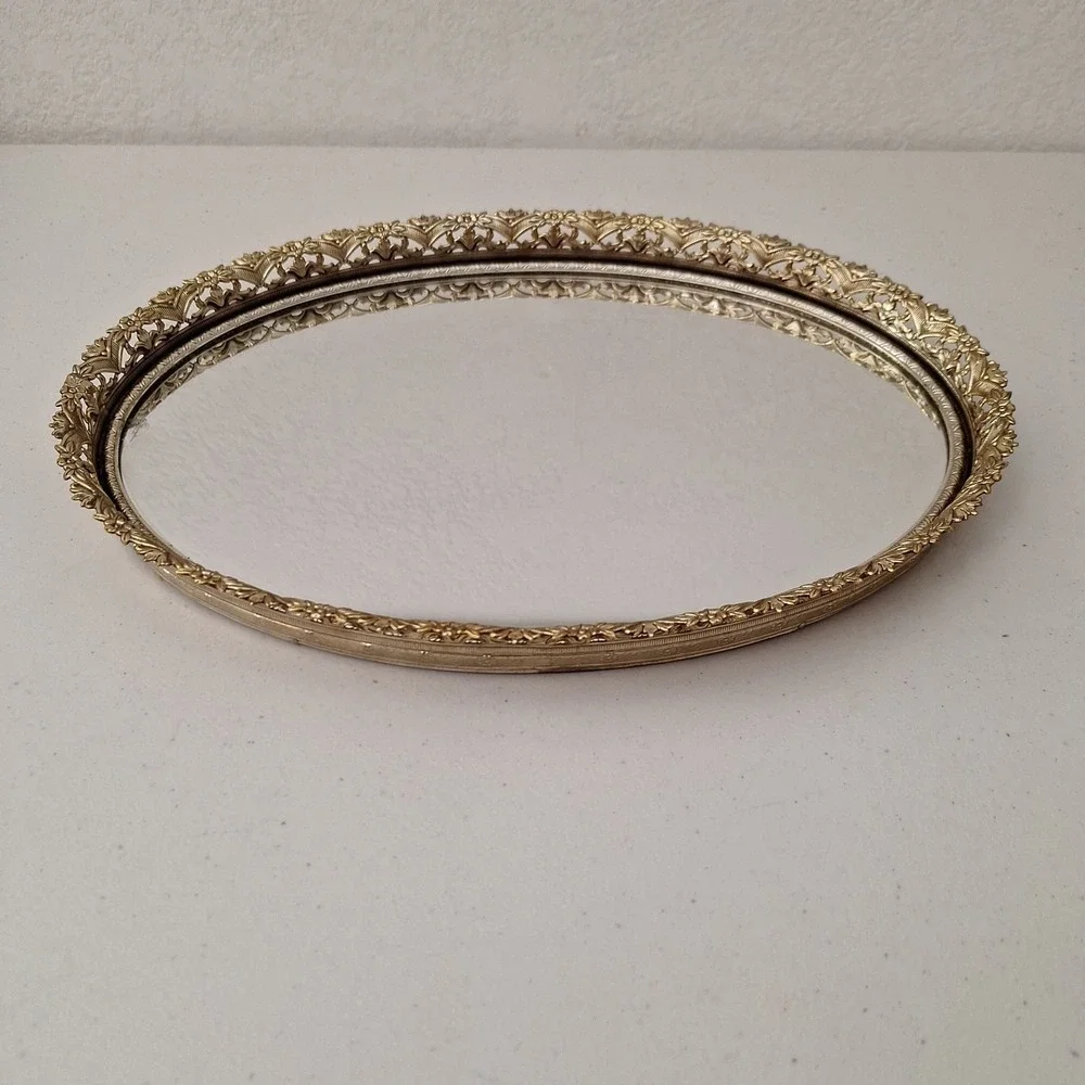 Vintage Oval Filigree Gold Metal Vanity Mirror/Dresser Tray/Wall Hanging *Flaw